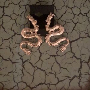SOLD. Dragon Earrings 🐉